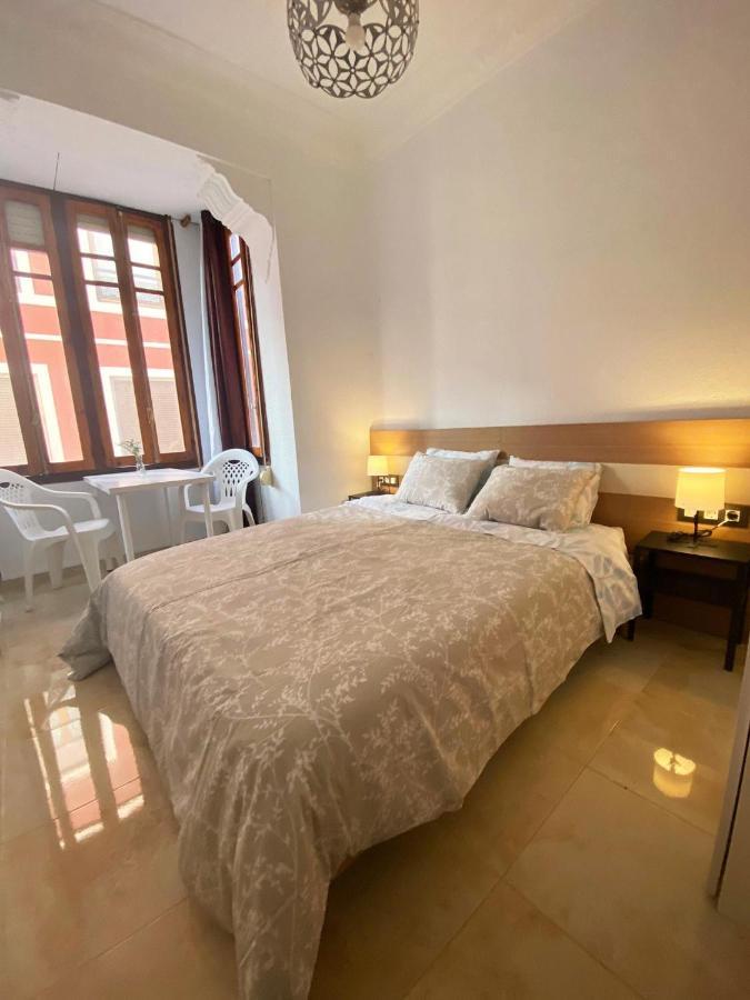Valencia Cerca Al Puerto Shared Apartment 외부 사진